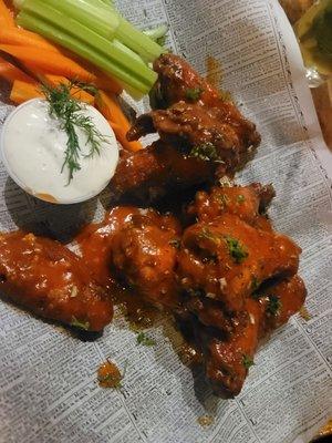 Garlic buffalo wings