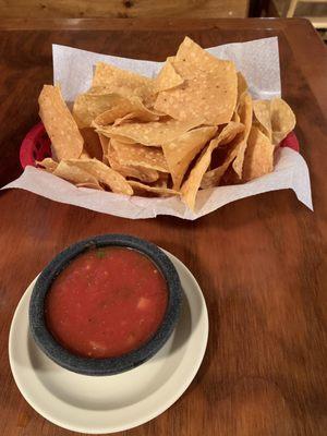 Salsa and chips