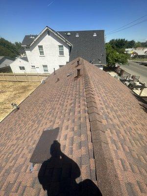 Brand new roof on Marysville Blvd., California Sacramento 30 years shingles GAF color hickory