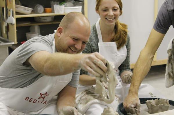 A couple having a great time at Date Night class!