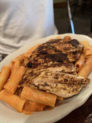 Pink Sauce / Rigatoni / Grilled Chicken & Sausage