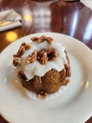 Maple Pecan bundt cake