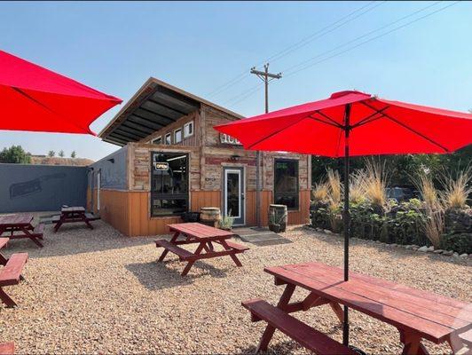 Outside dining is nice. There's a new shade cover. Sitting at the inside counter is cool...watch the cook and have a conversation.