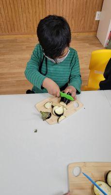 Preschool cooking class