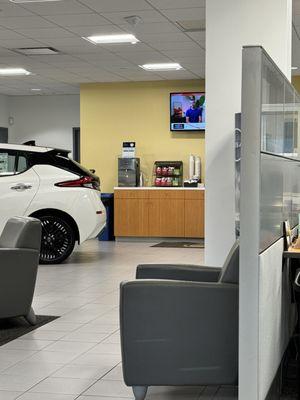 Miller Nissan - Customer Waiting Area