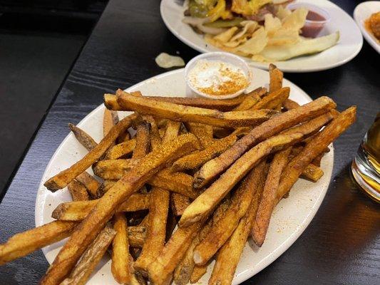 Crab fries with horsey sauce