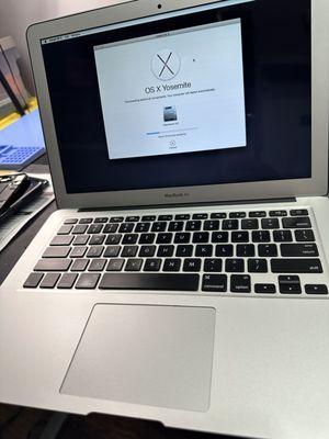 MacBook Software Issues ???

WE CAN HELP!