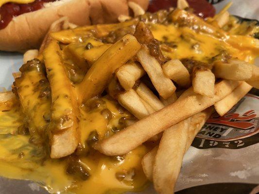 CHILI CHEESE FRIES