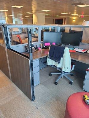 Customize cubicle!