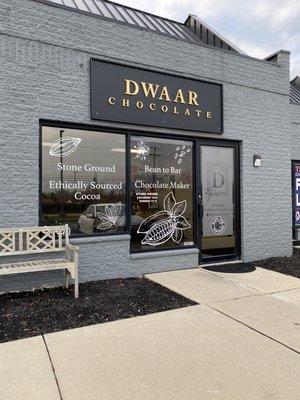 Storefront of Dwaar!