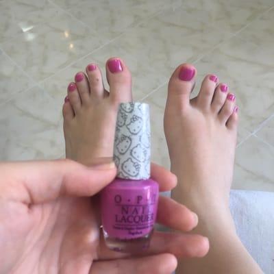 Cute toes! :)