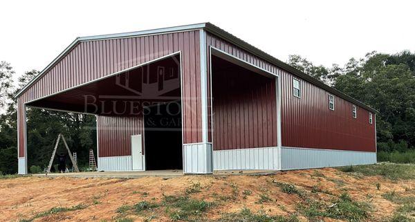 BEAUTIFUL BUILDING!
Large multi-purpose Agricultural Buildings!