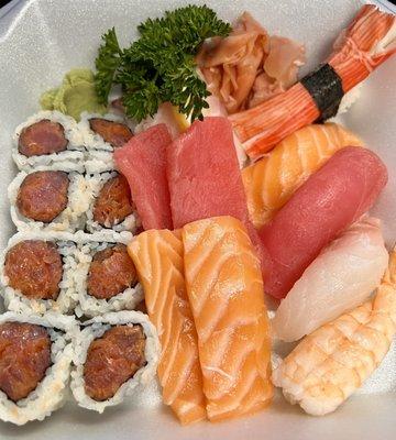 Yoshi sushi lunch platter.