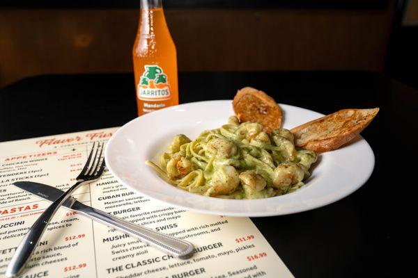 PESTO ALFREDO FETTUCCINI WITH SHRIMP