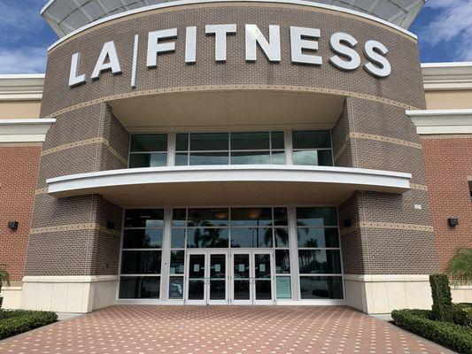 Located inside the beautiful LA Fitness - Cooper Creek