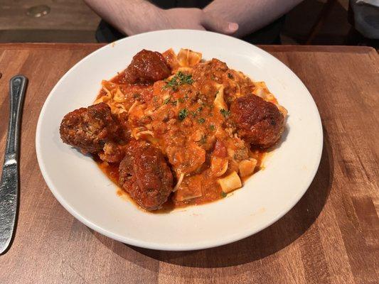 Dinner: spaghetti and meatballs