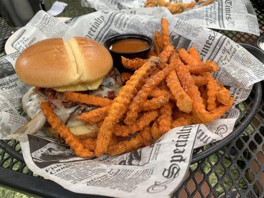 Hawaiin Heat with sweet potato fries