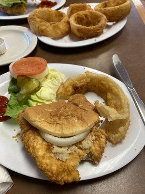 1/2 Tenderloin and giant onion rings.