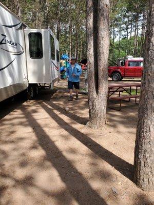 Flip side - love thy neighbor, as you can barely walk between their table and your rig