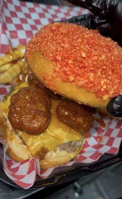 Wing Burger
Single patty with American cheese, with boneless wings Sauce of choice (Mango habanero,BBQ,Buffalo) and fries