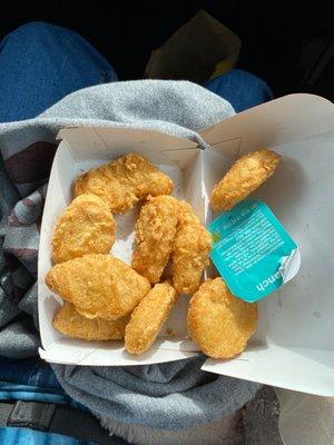 9 chicken nuggets