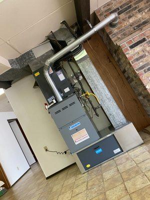 Duel fuel gas furnace with inverter cold climate Heatpump