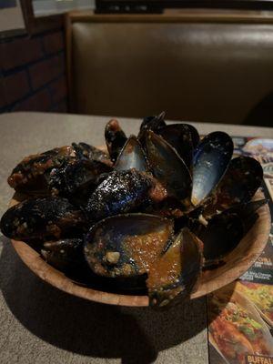 Red sauce Mussles 2 lbs