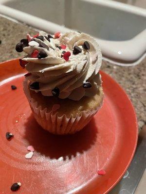 Chocolate Chip Cookie Dough Cupcake