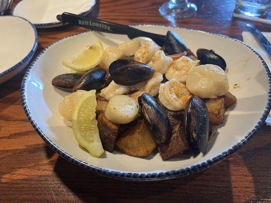 Roasted Garlic Seafood Bake pre sauce I was supposed to receive.