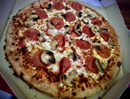 Medium Pepperoni and Mushroom Pizza