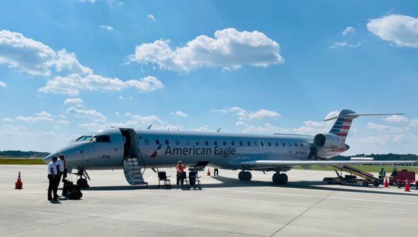 American Eagle CRJ-700 aircraft operated by PSA Airlines for American Airlines flights to/from CLT