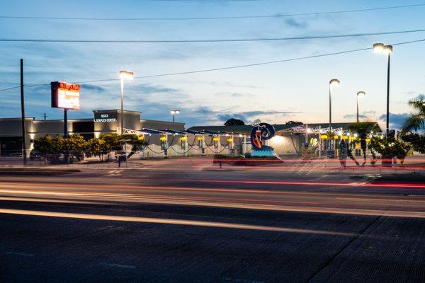 Mr. Fancy Pants' Express Carwash