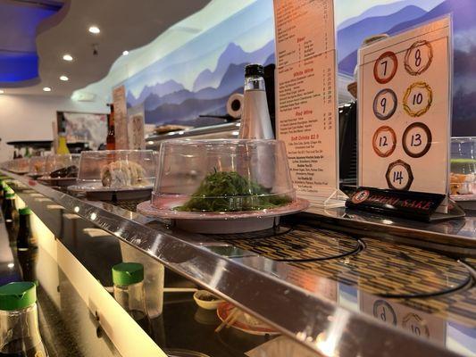 Yummy conveyor belt sushi !