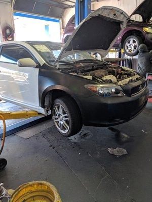 We do some body work and work with most insurances!!