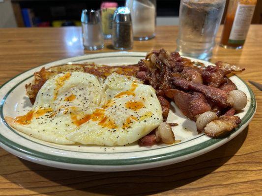 meaty bacon, eggs and hashbrowns with Tabasco