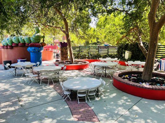 Alice In wonderland theme venue. Accommodates 48 people.