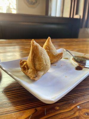 Vegetable samosas