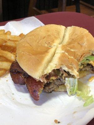 Bacon Jalapeño Cheeseburger