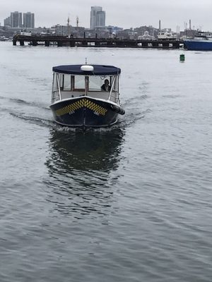 Water taxi