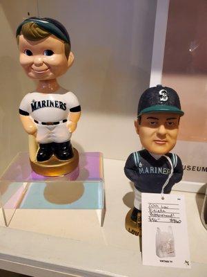 Mariners bobble heads