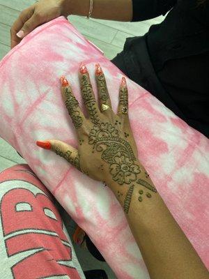 Henna tattoo