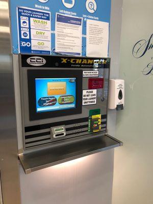 Card kiosk