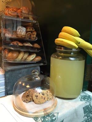 Want fresh lemonade?  Bananas? Chocolate Chip cookies?