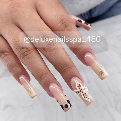 Custom nails design