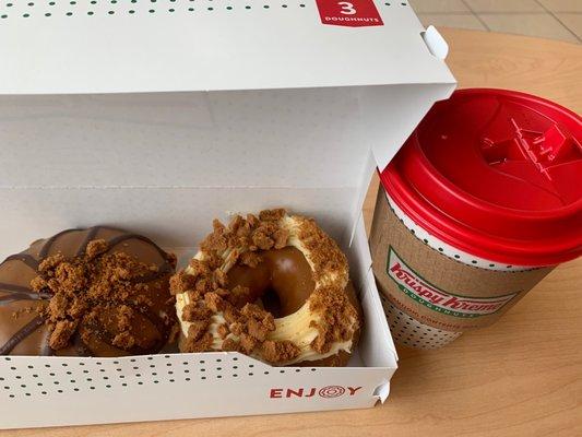 Always a good combo! Coffee+Donuts