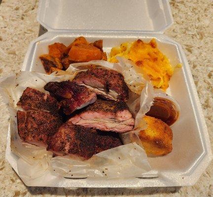 RibTips, yams & macaroni and cheese