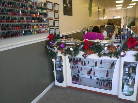 Time to get your nails did!!