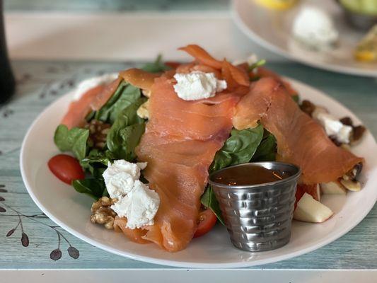 Spinach Salad with smoked salmon