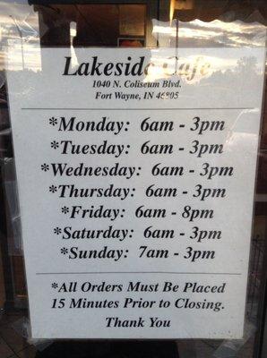 The "Lakeside Cafe" Hours of Opening.