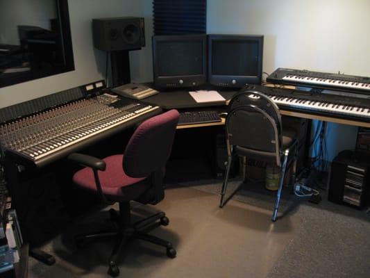 Studio Room